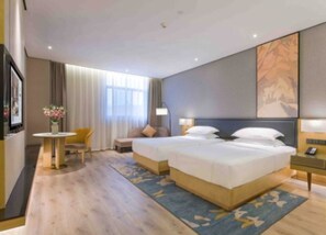 商务双床房 | 办公桌、遮光窗帘、免费 WiFi、床单