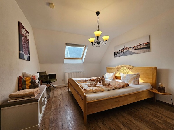 Apartment | 3 bedrooms, free WiFi, bed sheets - Ferienwohnung Martina (Sinzing)