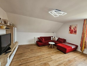 Apartment | 3 bedrooms, free WiFi, bed sheets - Ferienwohnung Martina (Sinzing)