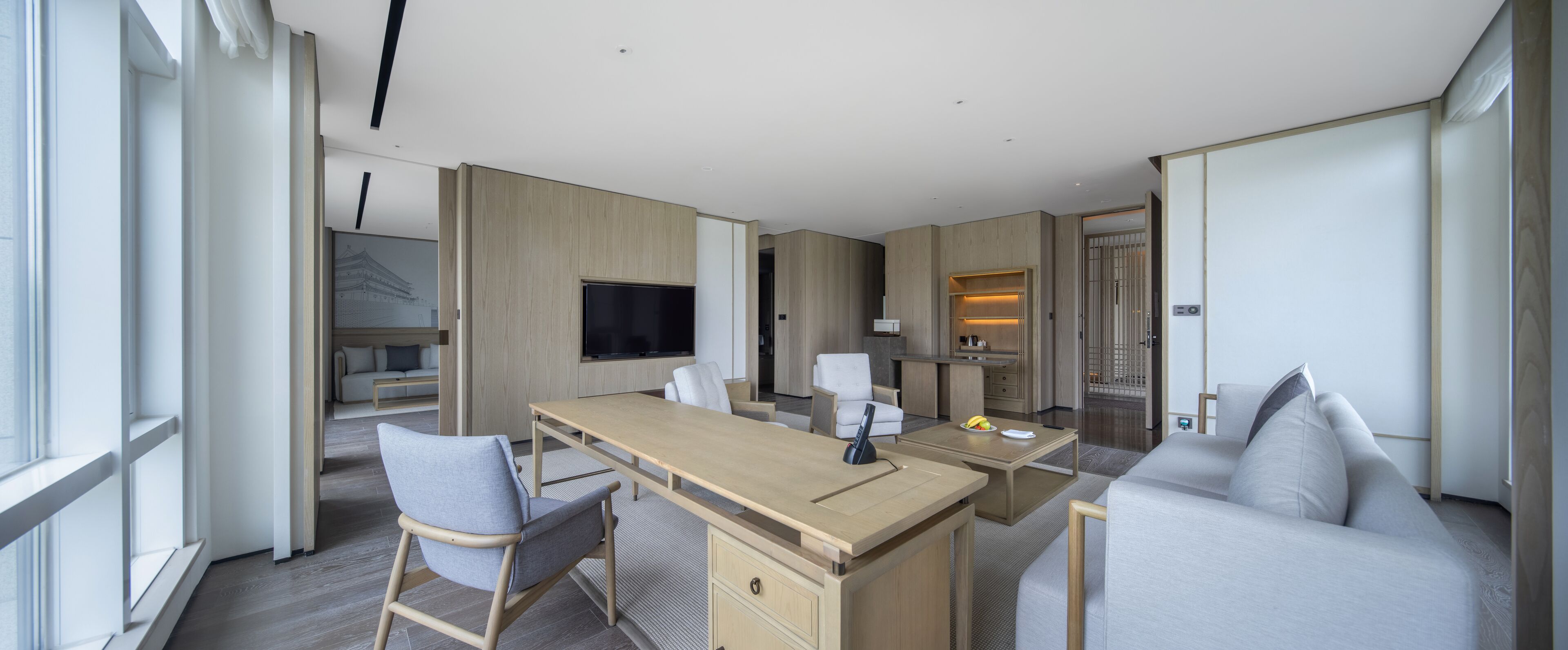 Phòng Suite Premium | Khu phòng khách | TV LCD 