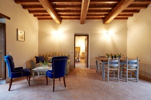 Deluxe-Apartment, 2 Schlafzimmer, Hügelblick | Eigene Küche