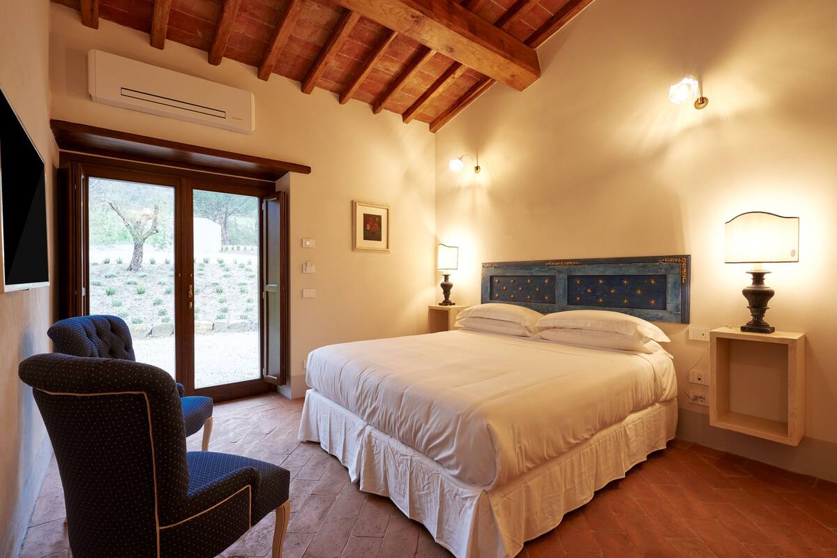 Superior Room | Premium bedding, pillowtop beds, desk, blackout drapes