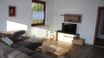 House | Living area | 32-inch TV with satellite channels