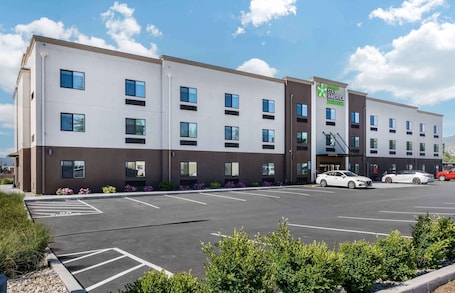 Exterior. Extended Stay America Premier Suites Ukiah