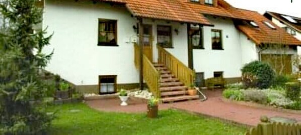 Exterior - Stadler Ferienwohnung (Dörfles-Esbach)