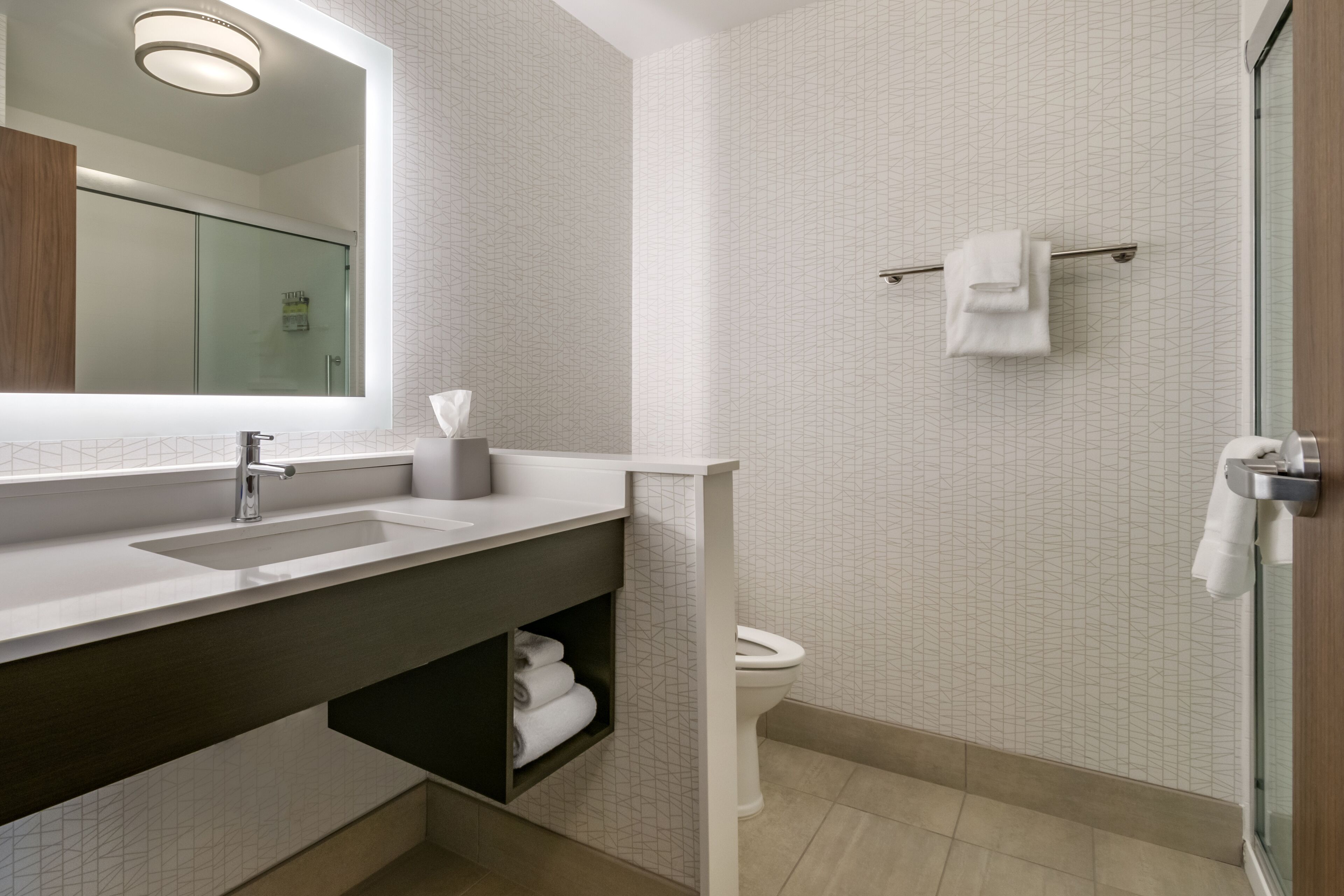 standard room | bathroom | spring water bathtub, hydromassage showerhead, hair dryer, towels
