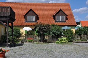 Exterior - Ferienwohnung Gäste Oase (Bad Windsheim)