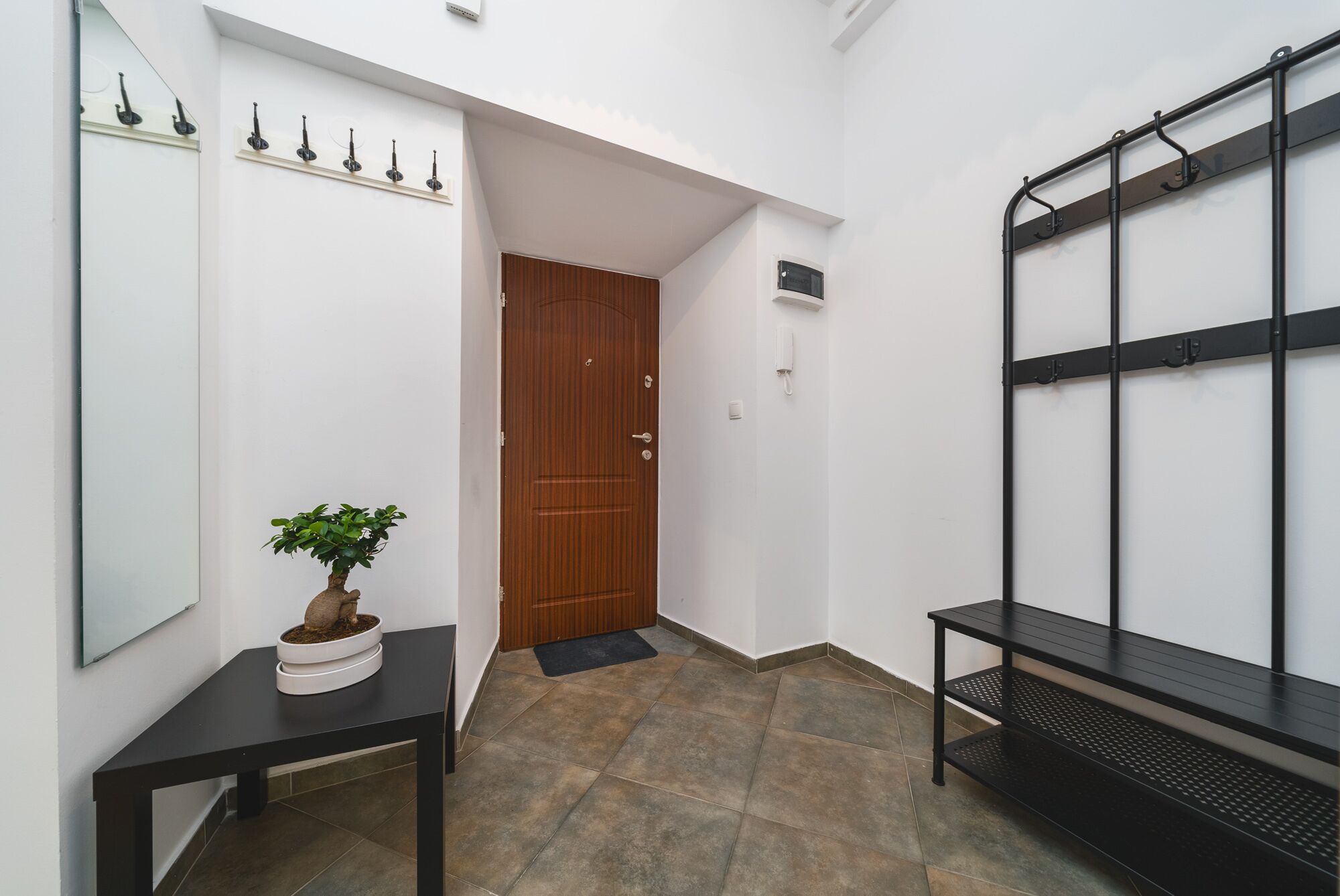 Apartment | Living area | 42-inch LED TV with digital channels, TV