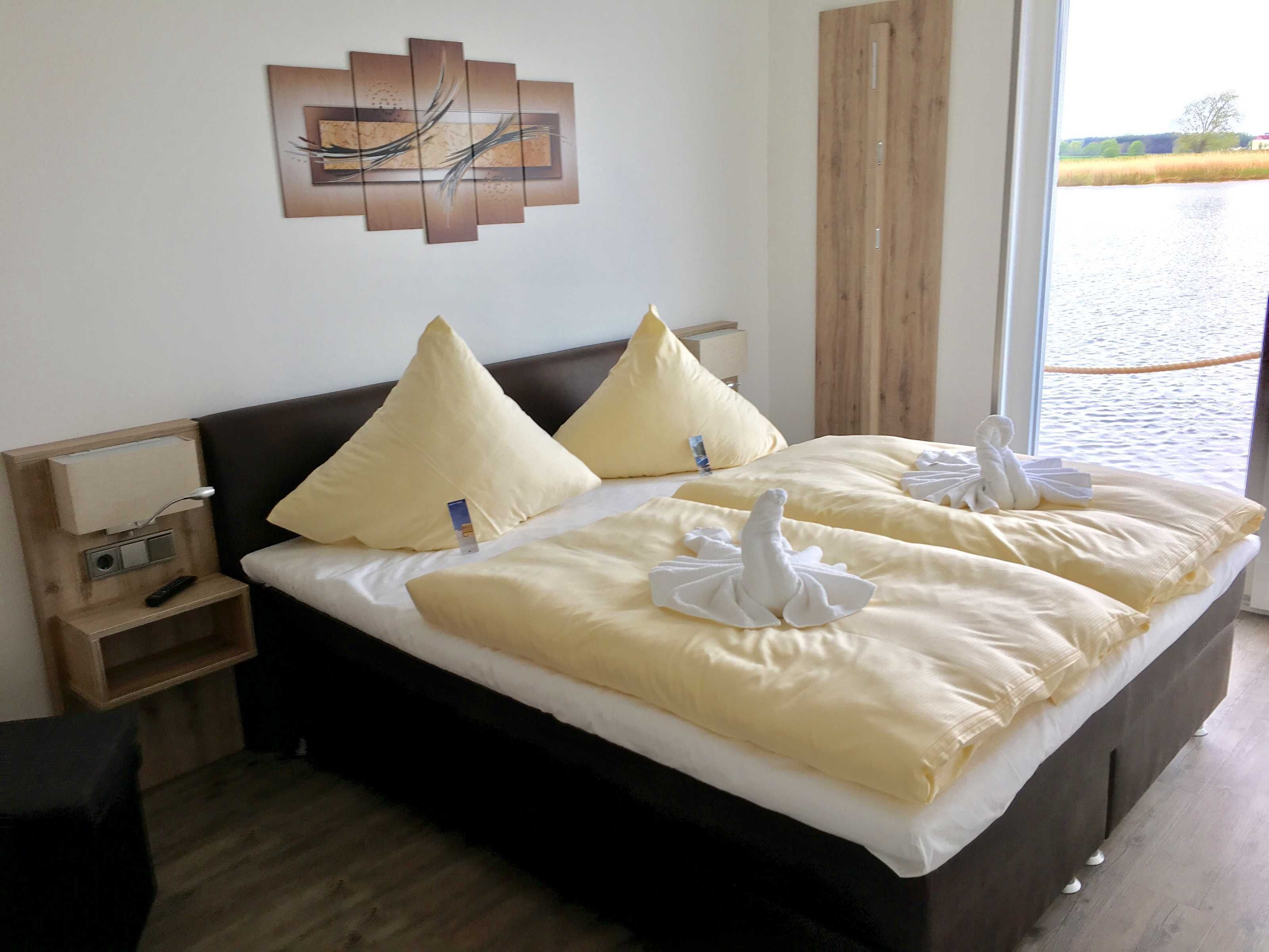 2 chambres, lit parapluie, Wi-Fi, draps fournis