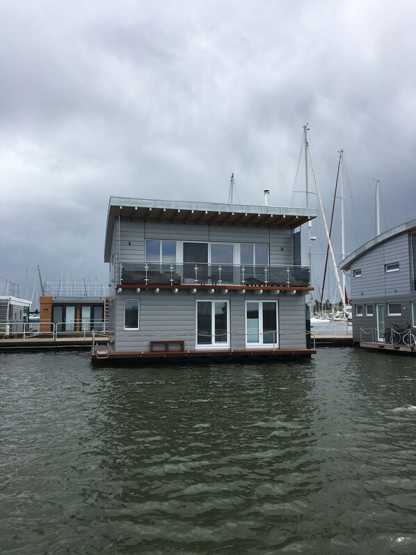 Image sans description, 1 de 11, bouton