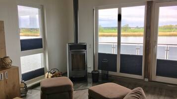 Fernseher, Kamin