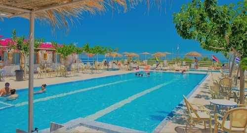 Santorini Camping & Hostel