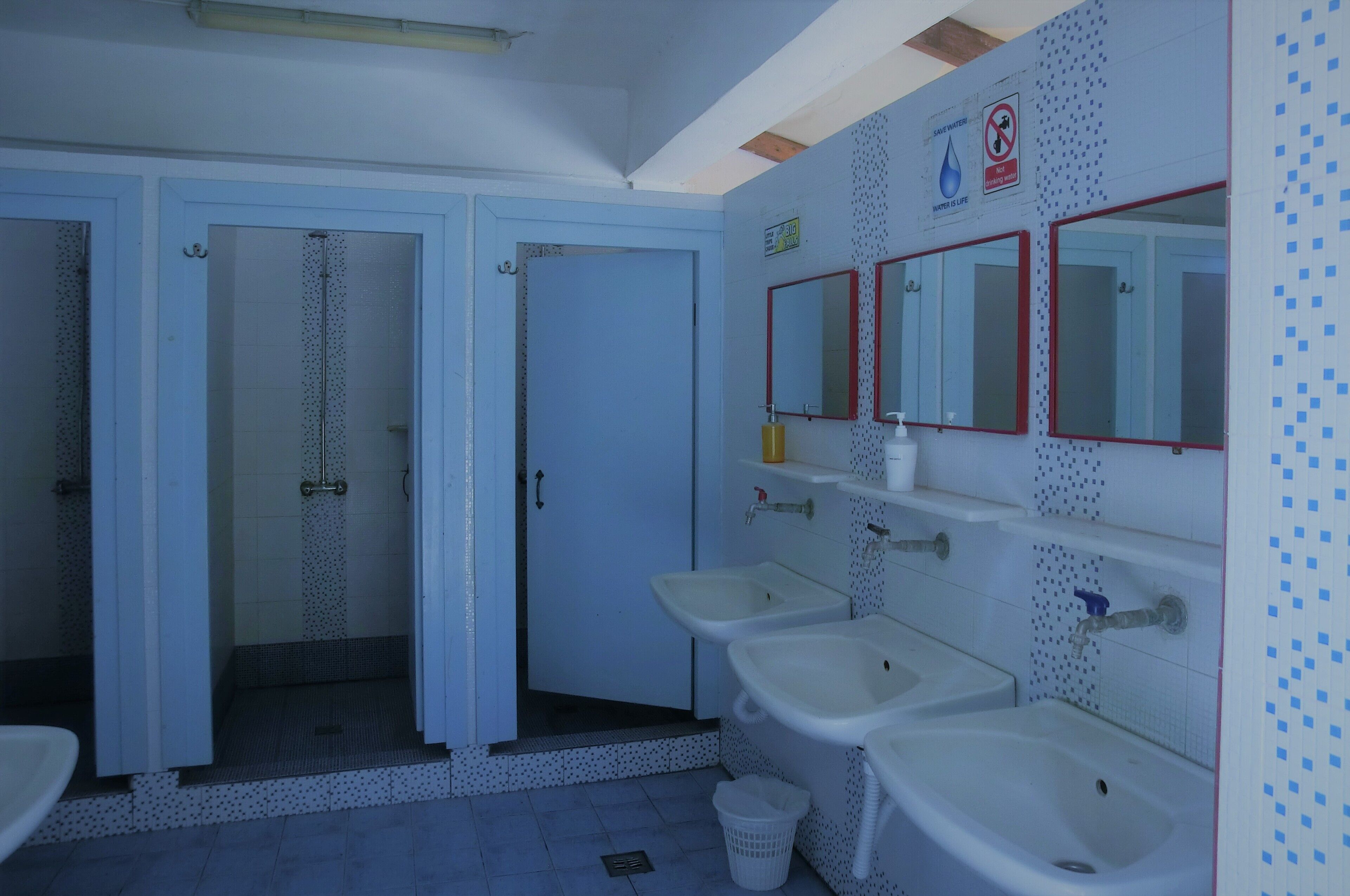 Photo - Santorini Camping & Hostel