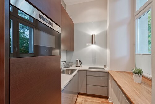 MB Cracow Apartments-Plac Na Groblach 6
