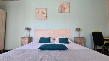 Premium bedding, individually decorated, individually furnished, desk