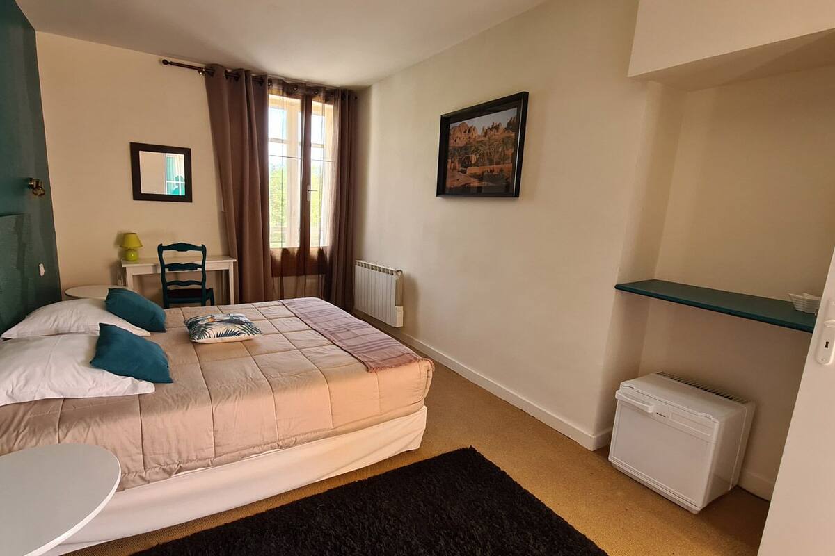 Family Room | Premium bedding, desk, iron/ironing board (on request), WiFi (free)