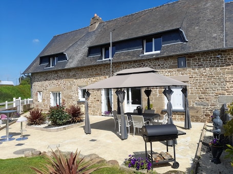 Front of property. Chambres d'Hôtes DM