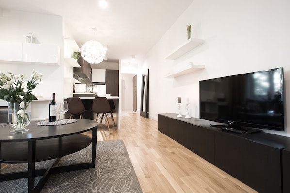 City Apartment | Living area