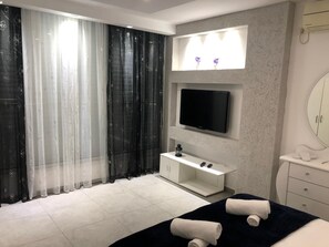 Iron/ironing board, free WiFi, bed sheets - Super great apartment from the R&A Group (Bat Yam)