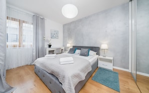 Apartamento luxo | 1 quarto, espaço de trabalho para notebook