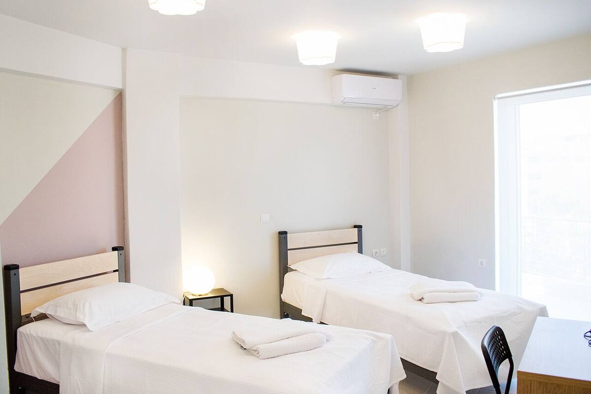 Double Room (11) | WiFi (free), bed sheets