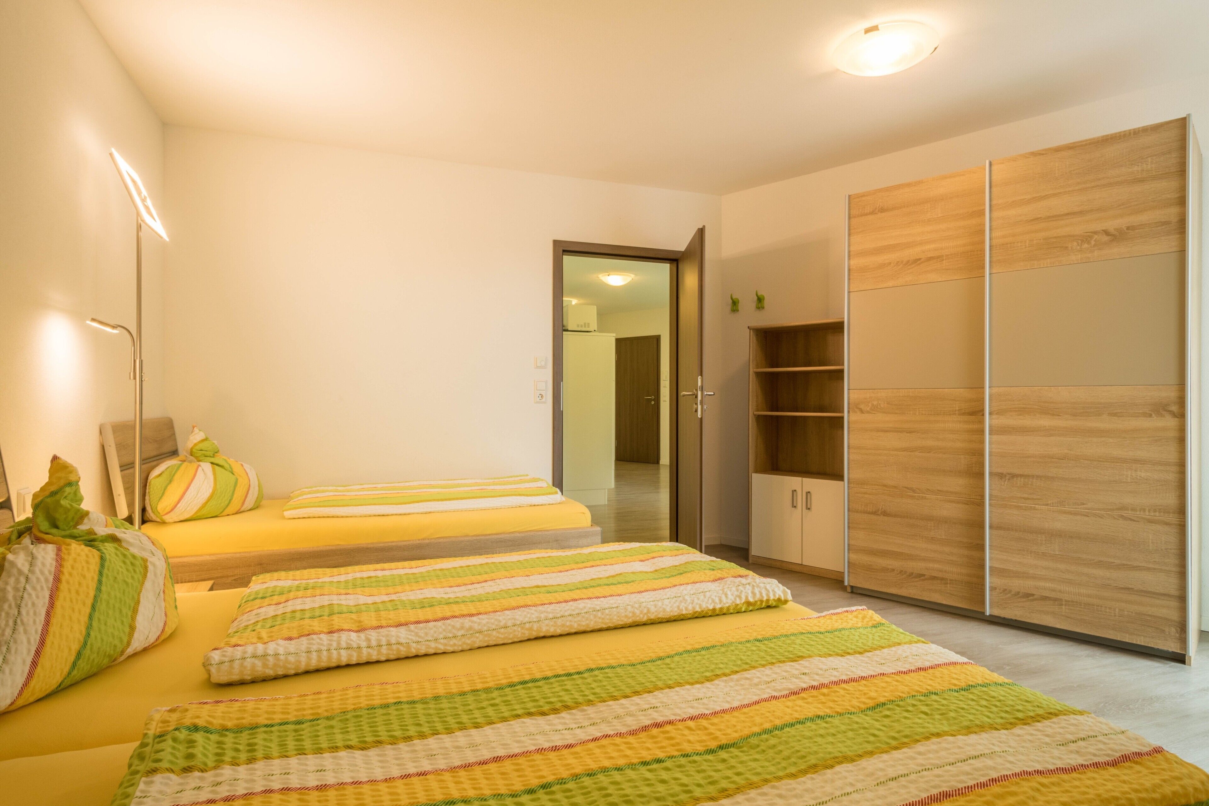 1 chambre, fer et planche à repasser, Wi-Fi gratuit, draps fournis