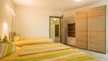 1 chambre, fer et planche à repasser, Wi-Fi gratuit, draps fournis