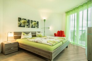 2 slaapkamers, een strijkplank/strijkijzer, gratis wifi, beddengoed