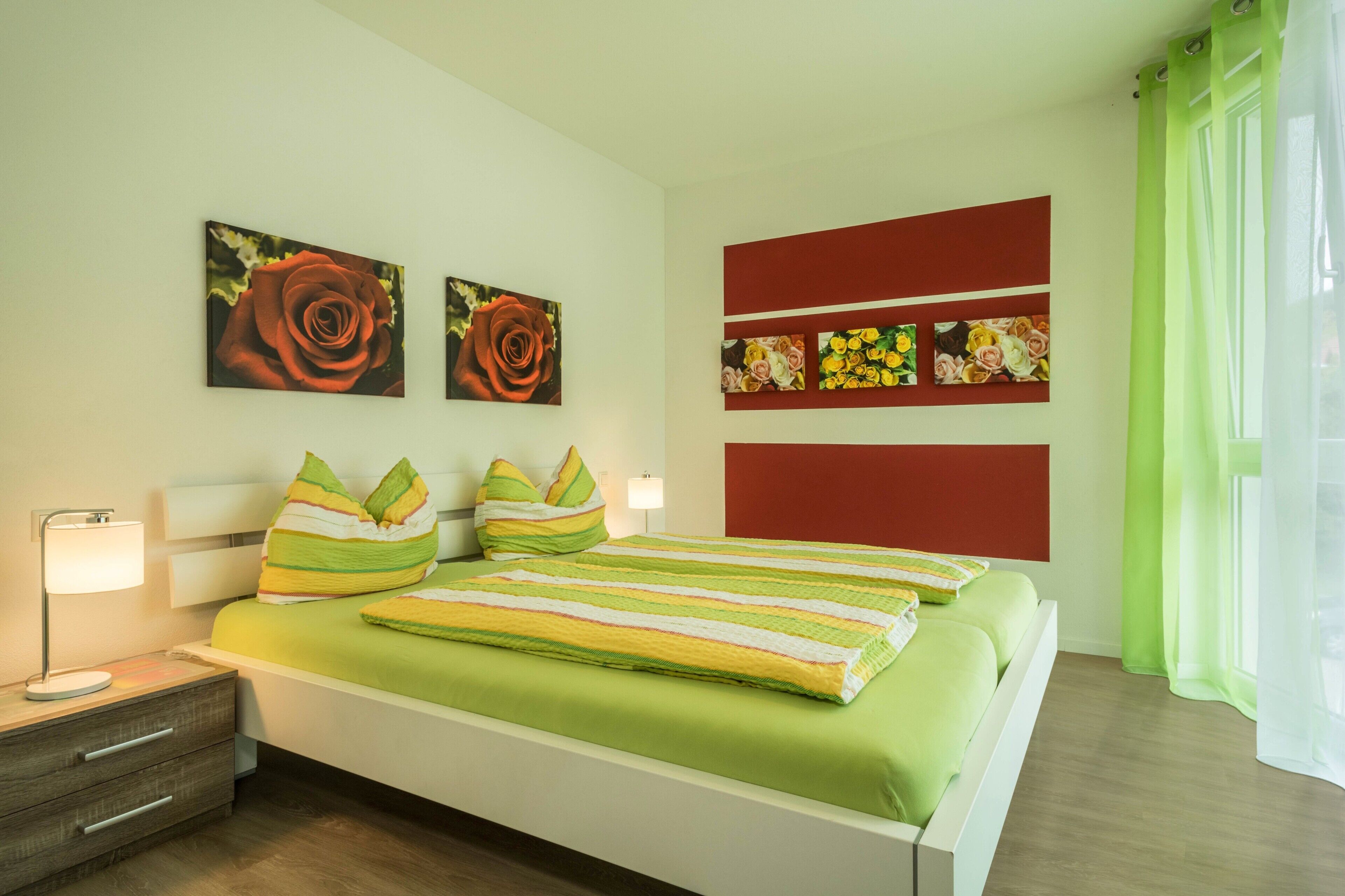 2 chambres, fer et planche à repasser, Wi-Fi gratuit, draps fournis