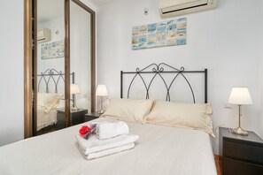 4 chambres, fer et planche à repasser, Wi-Fi gratuit, draps fournis