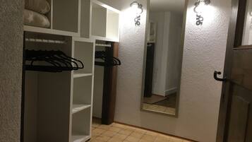 Apartment | Living area | TV