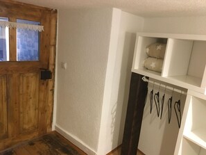 Apartment | Living area | TV
