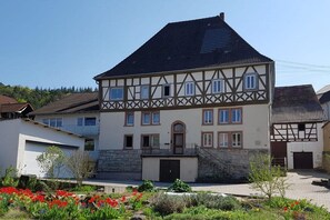 Exterior - Beim Schloß Michel (Lauda)