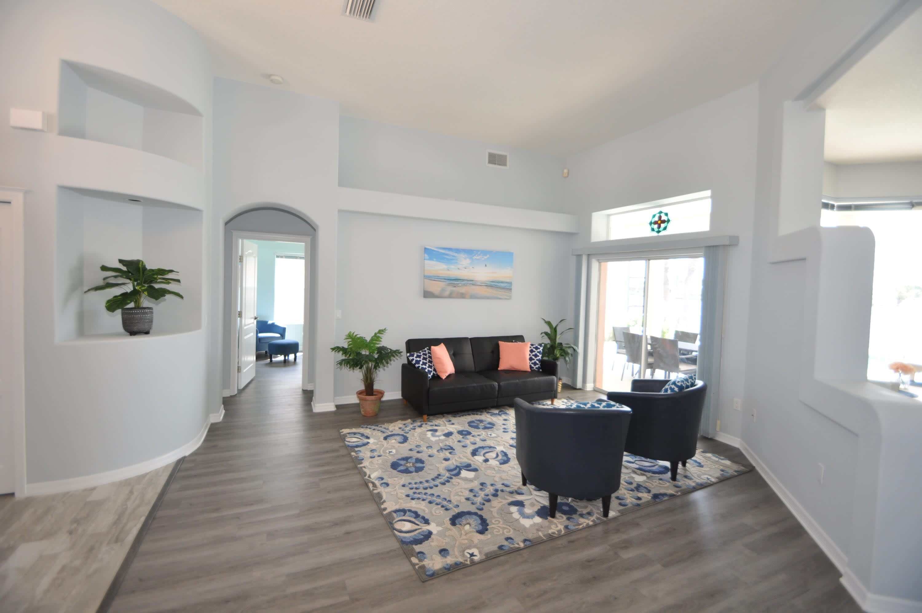 Televisio, kirjoja, työhuone