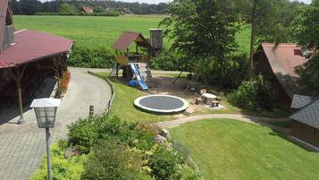 Außen-Kinderspielplatz