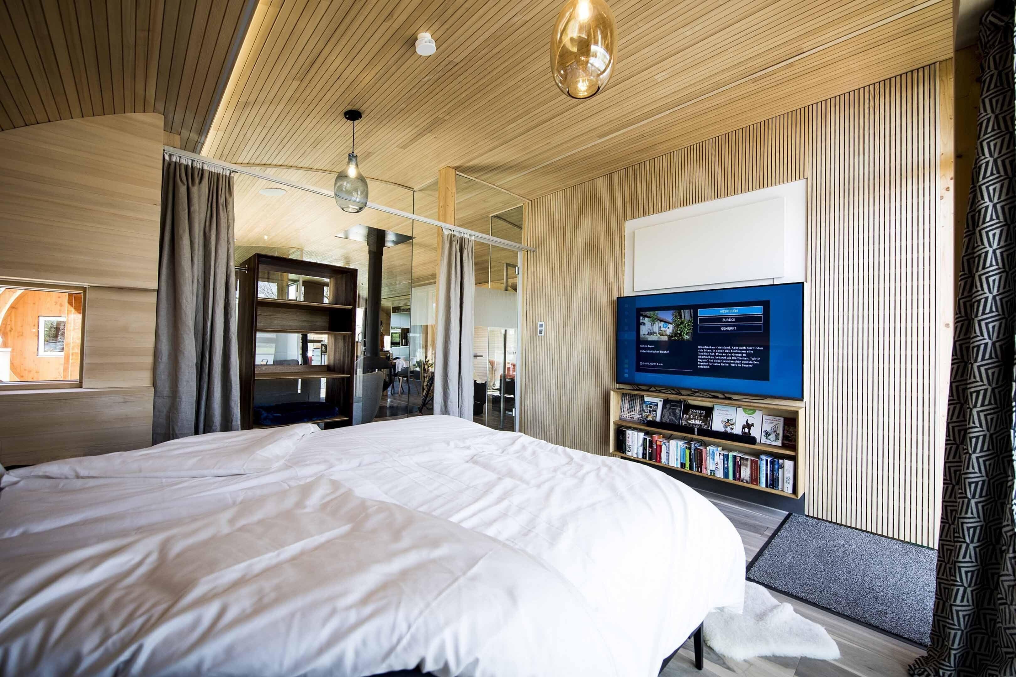 2 bedrooms, hypo-allergenic bedding, free WiFi