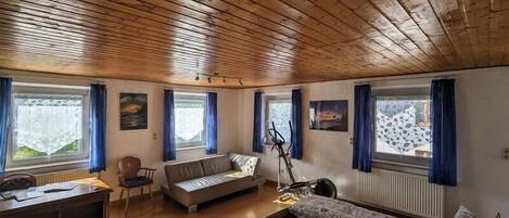 Apartment | 2 bedrooms, free WiFi, bed sheets