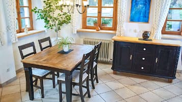 Apartment | In-room dining