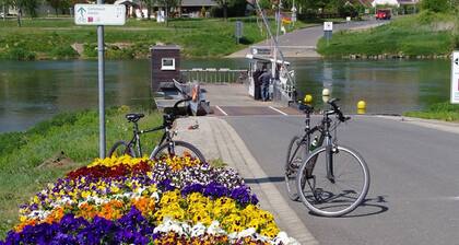 Weingut & Ferienwohnungen Kirch