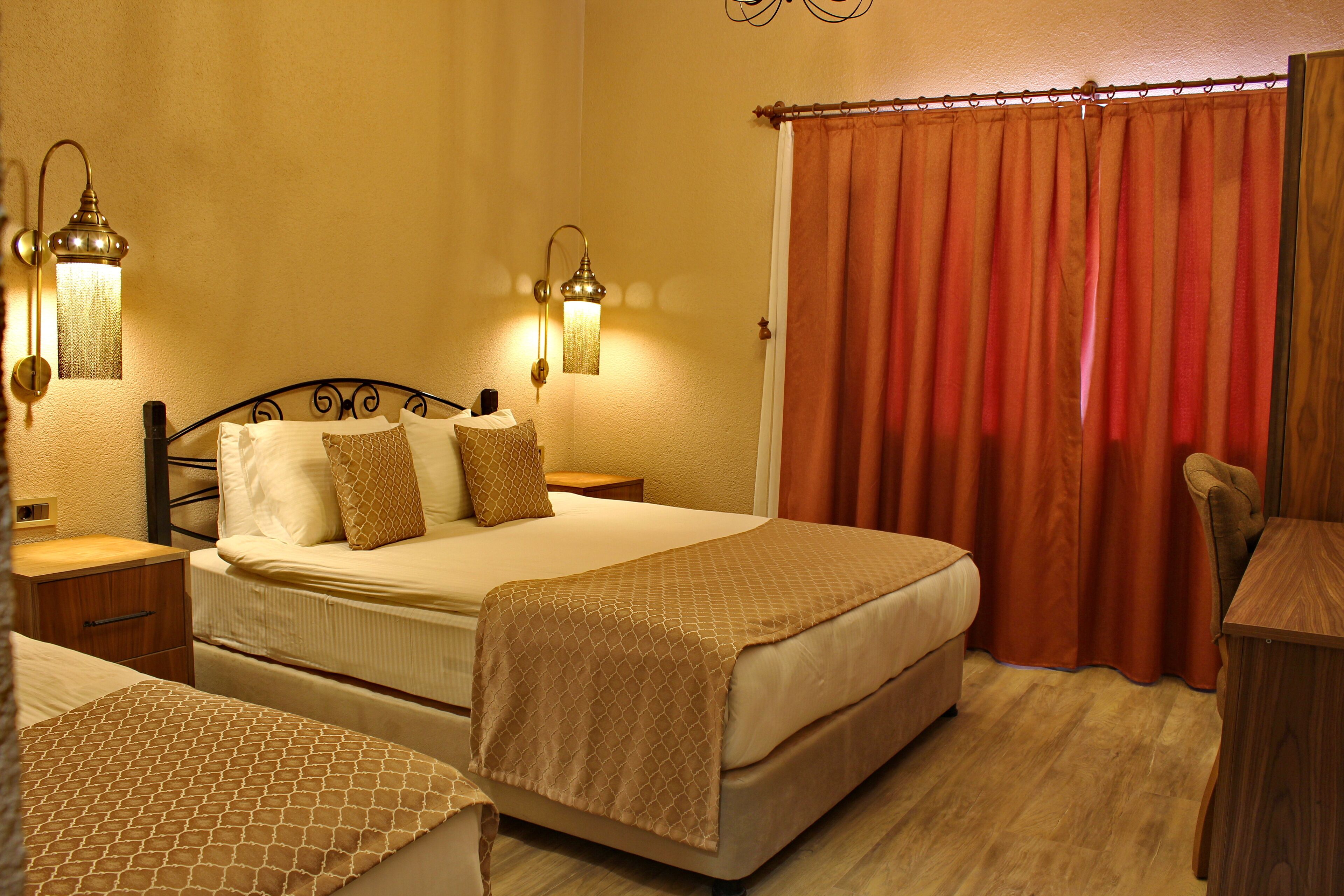 standard triple room | 1 bedroom, premium bedding, individually decorated