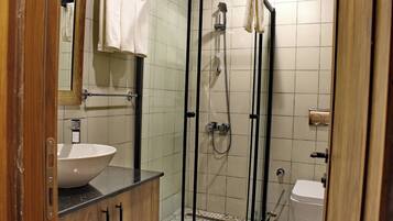 Standard Single Room | Bathroom