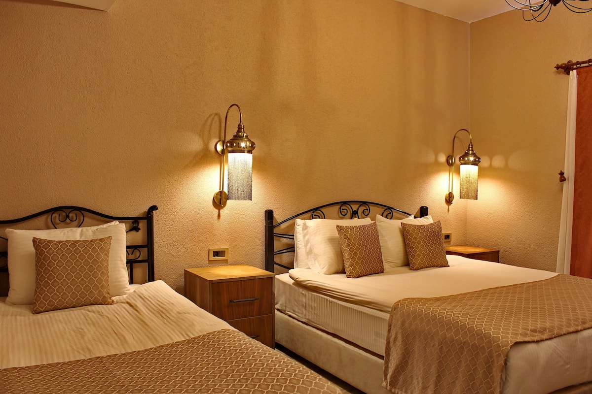 Habitación triple estándar | 1 habitación, ropa de cama de alta calidad y decoración personalizada