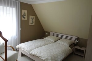 Apartment | 1 bedroom, free cribs/infant beds, free WiFi, bed sheets - Ferienwohnung Itzgrundblick (Grossheirath)