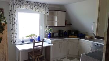 Apartment | Private kitchen | Fridge, microwave, oven, stovetop