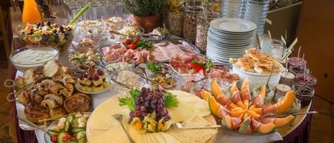 Breakfast buffet