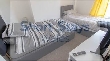 Family House | 3 bedrooms, free WiFi, bed sheets