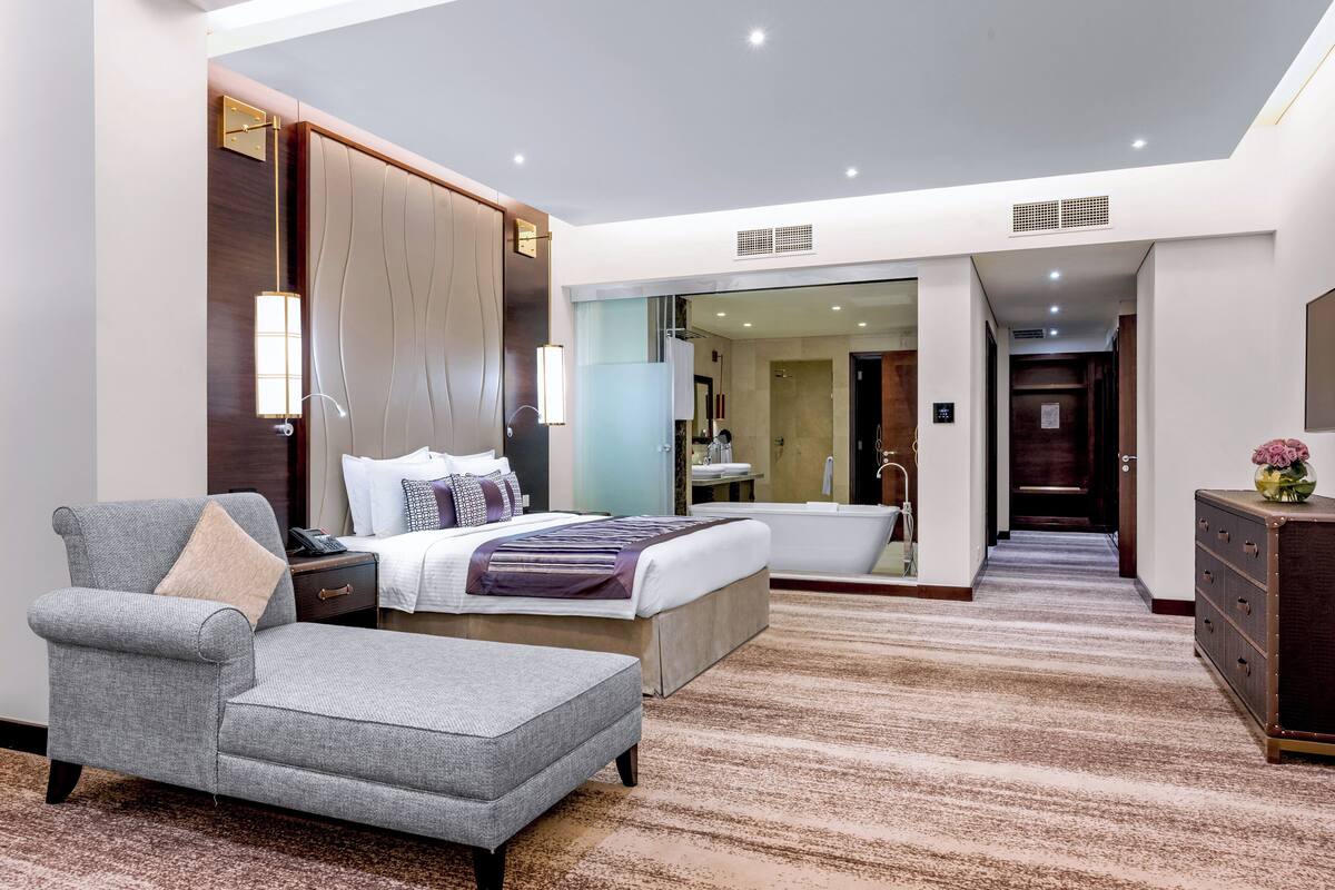 presidential suite, 1 king bed (diplomatic) | 1 bedroom, premium bedding, memory-foam beds, minibar