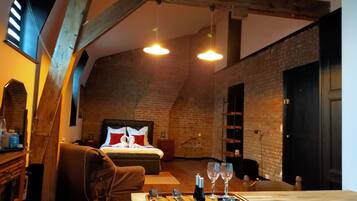 Pillow-top beds, soundproofing, free WiFi