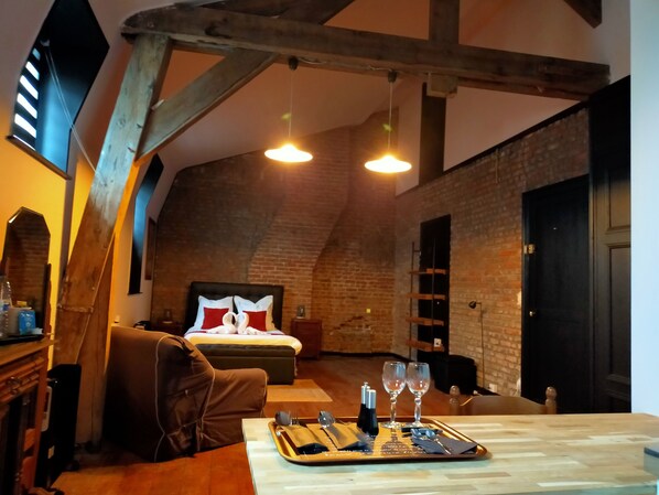 Pillow-top beds, soundproofing, free WiFi - La Maison Bleue (Roubaix)