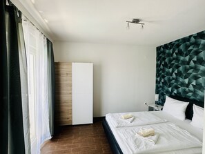 2 bedrooms, travel crib, free WiFi, bed sheets - Residence Beni 4 with large heated pool (Medulin, Pula)